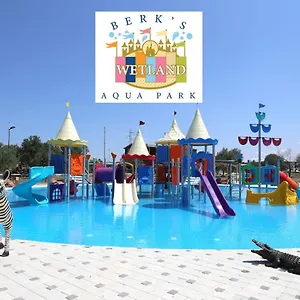 Simlarda Country Club Ayvalık Çiftlik konaklama